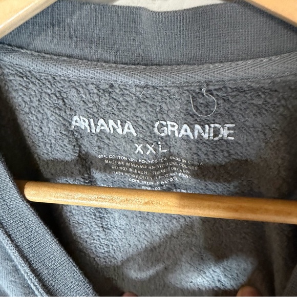 Ariana Grande Heaven Sent Graphic Crewneck Sweatshirt XXL Gray Tour Merch - Picture 3 of 5